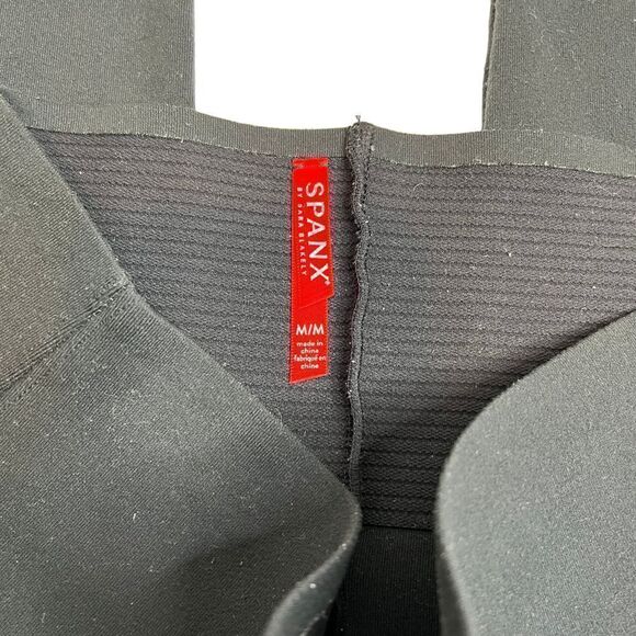 Spanx black leggings size M - Picture 12 of 15
